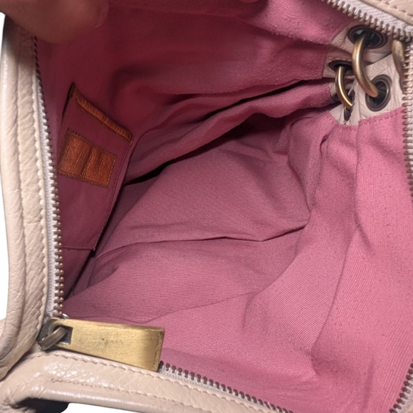 Trina Turk Cream Handbag with Gold Handles - Picture 4 of 4